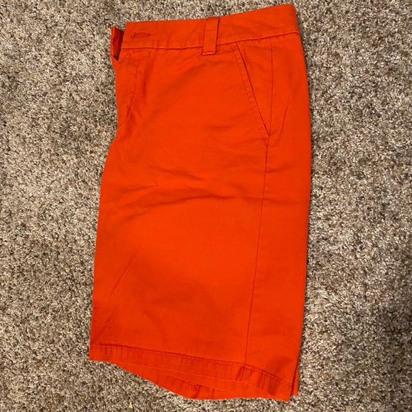 Gap Red Boyfriend Roll-up Shorts. Size 2. - Picture 2 of 5